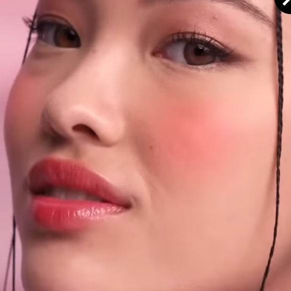 M.A.C. COSMETICS GLOW PLAY CUSHIONY BLUSH pinky cute cushion blush makeup NWT - Picture 8 of 16